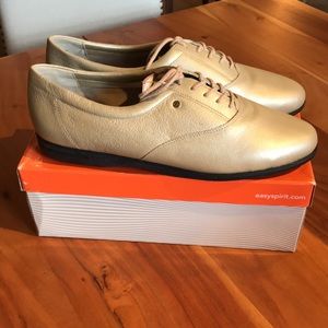 Easy Spirit Esmotion Pewter Shoes Size 12 NWT